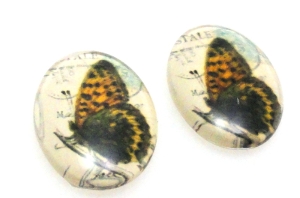 Kaboszon szklany - owal 18x13mm - motyl