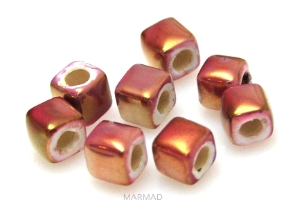 Nakładki na rzemienie i sznurki - kostki 6x6mm - ceramika różowa