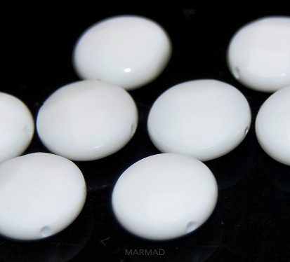 Agat biały fasetowany - moneta 12mm