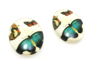 Kaboszon szklany - owal 18x13mm - motyl